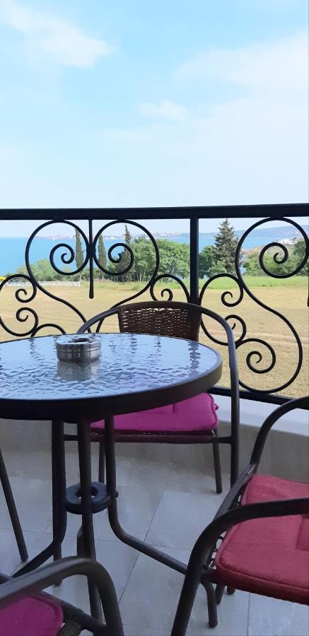 Apartamento July'S Island Deluxe Chernomorets Exterior foto