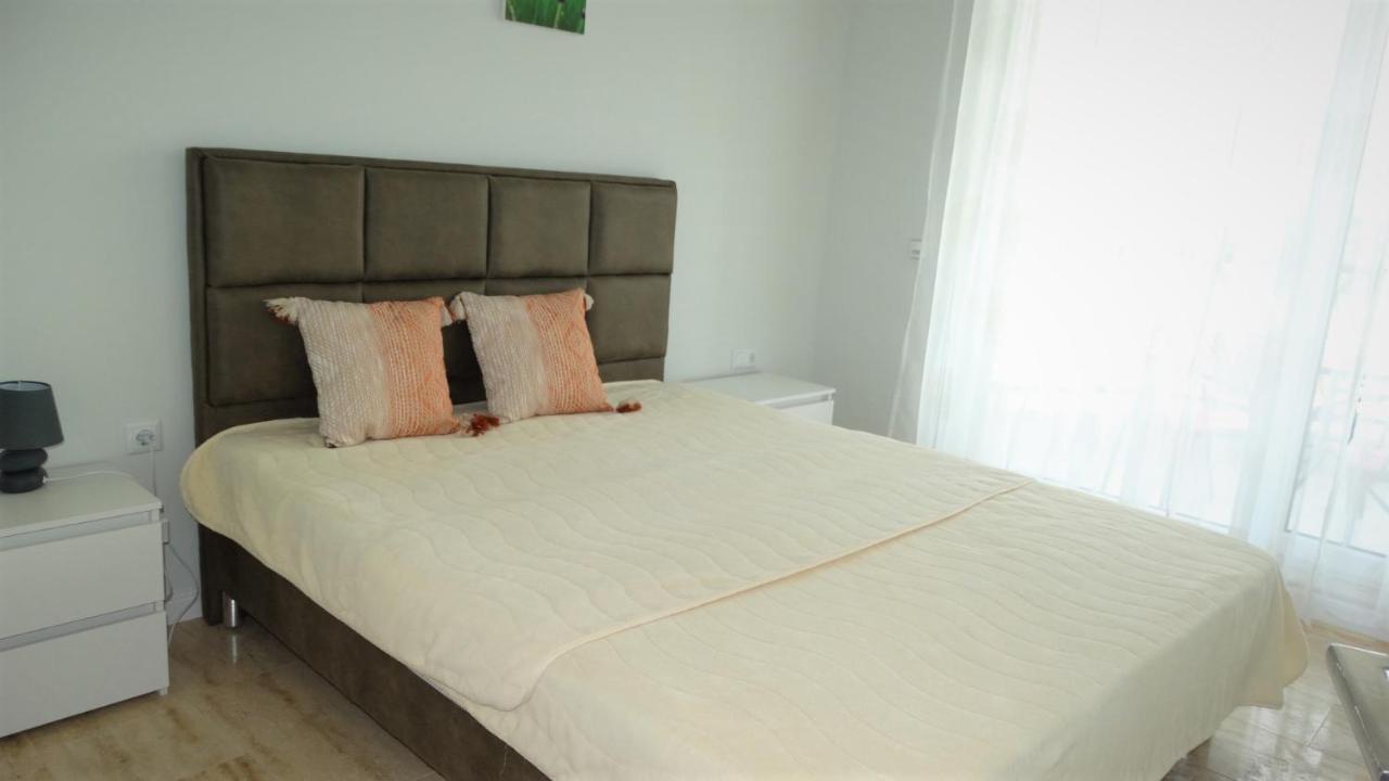 Apartamento July'S Island Deluxe Chernomorets Exterior foto