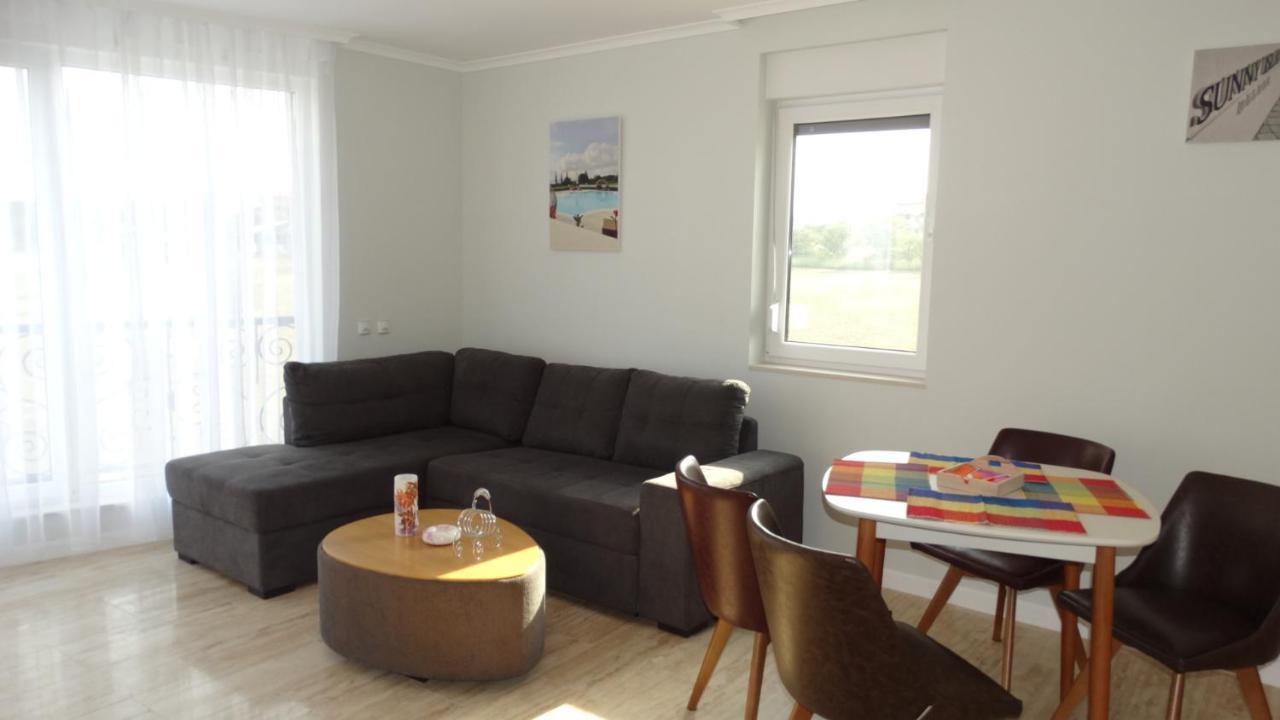 Apartamento July'S Island Deluxe Chernomorets Exterior foto